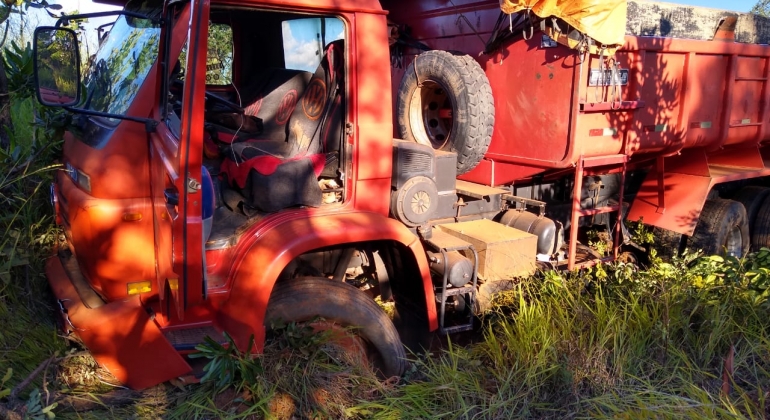 Motorista perde controle direcional depois de cochilar ao volante  e causa acidente em Rio Paranaíba