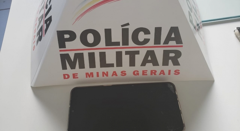 Lagoa Formosa: mulher de 25 anos é detida pela Polícia Militar após furtar celular