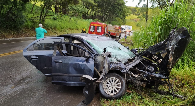 Motorista que se envolveu em acidente na MGC-354 em Patos de Minas morre no hospital