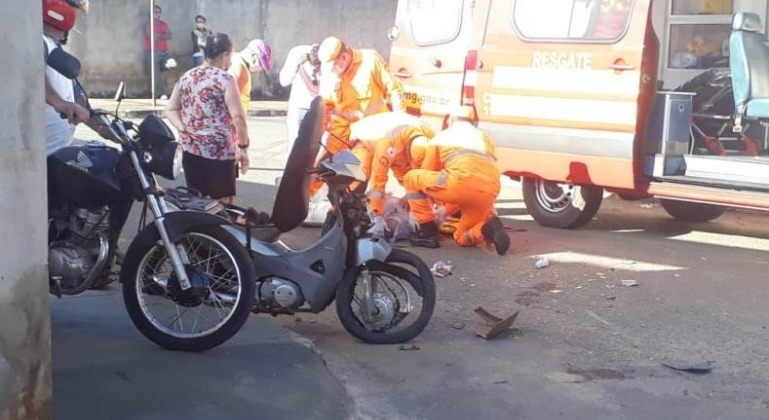 Acidente no Bairro Alvorada em Patos de Minas deixa motociclista ferido 