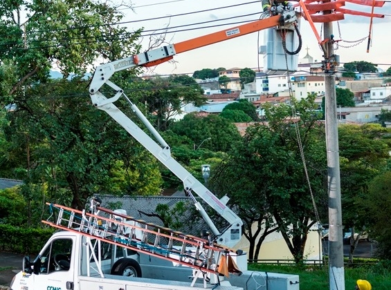 Cemig informa que vai substituir postes e cabos em vários bairros de Patos de Minas na quinta-feira (08)