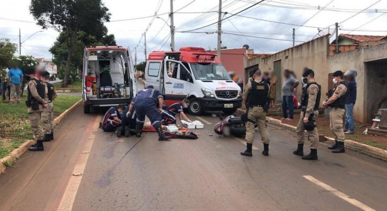 Idosa morre após ser atropelada por motocicleta na Avenida das Paineiras em Patos de Minas