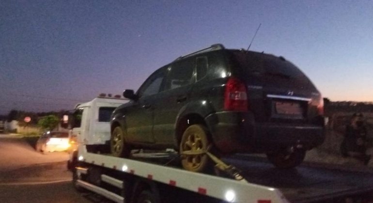 Polícia militar apreende carro clonado na cidade de Patos de Minas Polícia militar apreende carro clonado na cidade de Patos de Minas