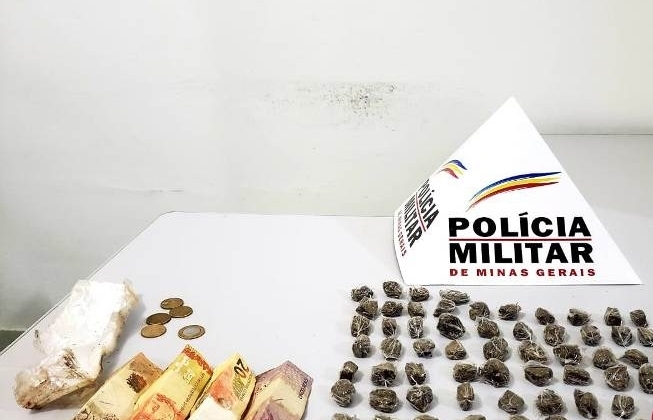 Polícia Militar de Serra do Salitre localiza 75 buchas de maconha com casal no Bairro Nações Unidas