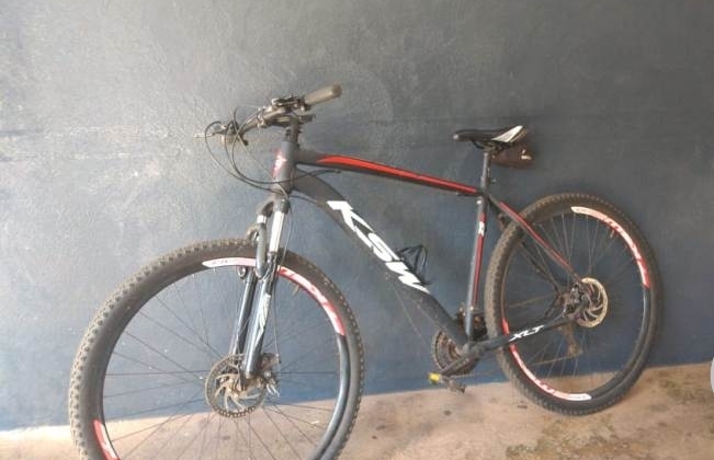 PM de Patos de Minas recupera bicicleta e apreende dois adolescentes por participação no roubo