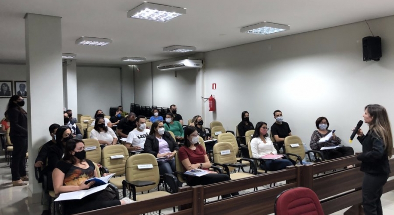 Câmara Municipal de Patos de Minas promove curso de redação oficial para assessores, servidores e vereadores da Casa Legislativa