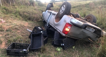 Motorista de Patos de Minas fica ferido em acidente na BR-365 