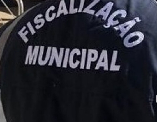 Prefeitura de Patos de Minas notifica comerciantes flagrados em vídeos e fotos durante aglomeraçõeq1as no fim de semana
