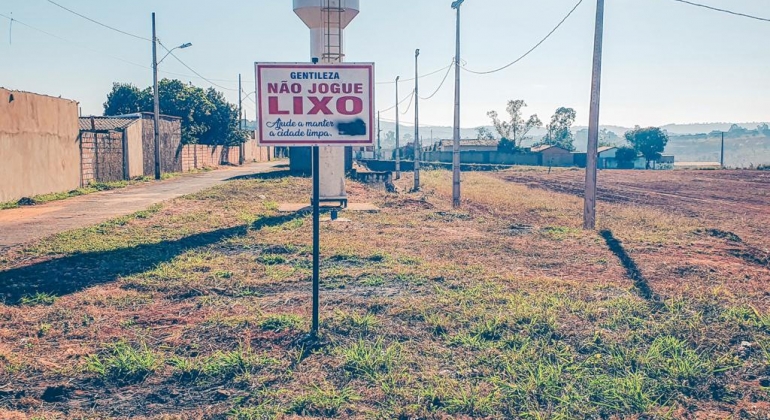  Problema antigo: falta de respeito dos moradores prejudica coleta de lixo em Lagoa Formosa