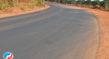 Prefeito Falcão anuncia asfaltamento da estrada de Campo Alegre com apoio do deputado Zé Vítor 