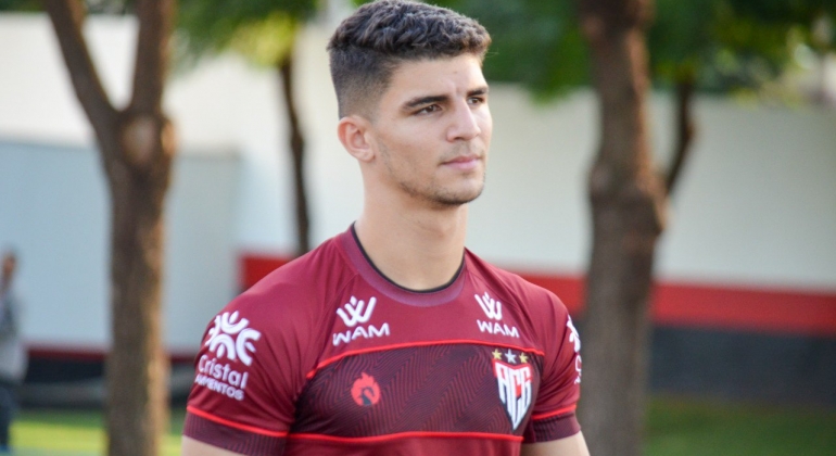 Jogador de Lagoa Formosa estreia com vitória no Campeonato Brasileiro da 1ª divisão