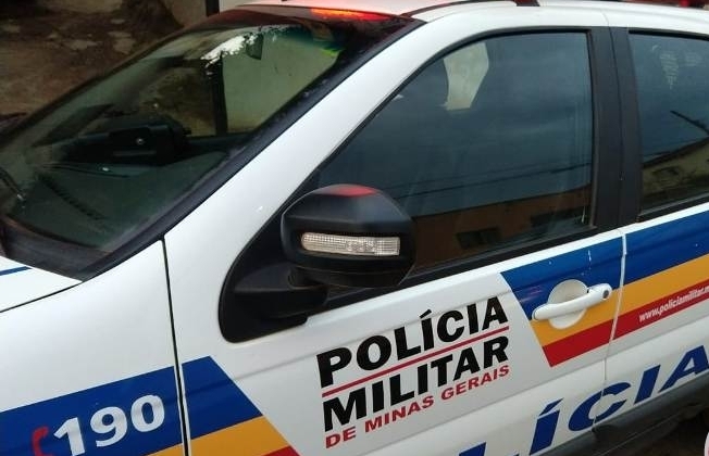 Homens armados roubam dinheiro e documentos em Patos de Minas