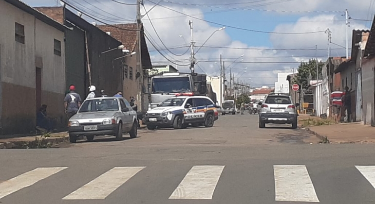 Acidente de trabalho em Carmo do Paranaíba deixa jovem de 23 anos em estado grave