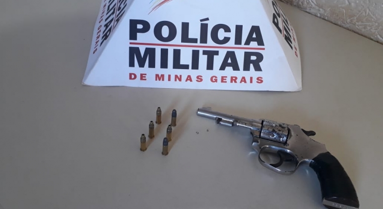 Homem de 37 anos é detido em Carmo do Paranaíba por porte ilegal de arma de fogo