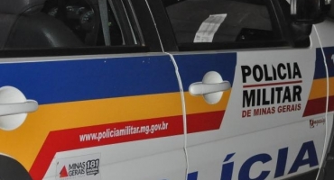 Homens armados roubam carro de aplicativo em Patos de Minas