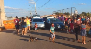 Igreja do Evangelho Quadrangular da Paz entrega alimentos arrecadados em campanha à população patense