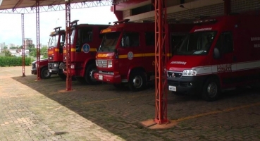 Bombeiros são acionados para atender ocorrência em fábrica de conservas de Patos de Minas