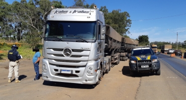 Motorista de rodotrem que andou 2,5 mil quilômetros sem descanso é parado pela PRF 