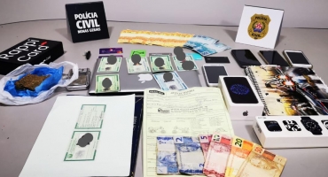 Polícia Civil aprende droga, dinheiro falsificado, documentos adulterados e motocicleta furtada em Patos de Minas