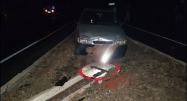 Carro com placas de Lagoa Formosa é abandonado por motorista na BR-354 após sofrer acidente 