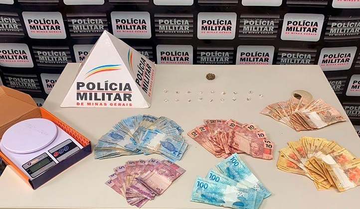 Polícia Militar de Patrocínio aprende drogas e dinheiro com menores suspeitos de tráfico