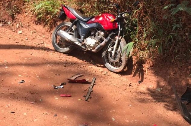 Motoqueiro inabilitado sofre fratura em acidente ocorrido na zona rural de São Gotardo 