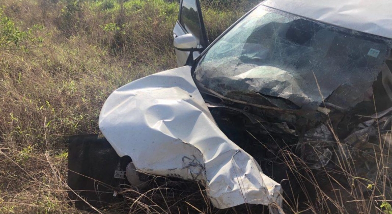 Grave colisão frontal entre caminhão e automóvel deixa duas pessoas feridas na BR-365 em Patos de Minas