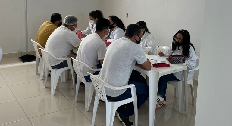 Alunos do curso de Nutrição do UNIPAM desenvolvem atividade na APAC