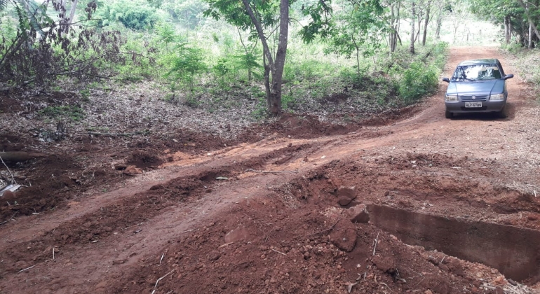  Secretaria de Obras de Lagoa Formosa explica porque não foi possível concluir construção de mata-burro em fazenda do município