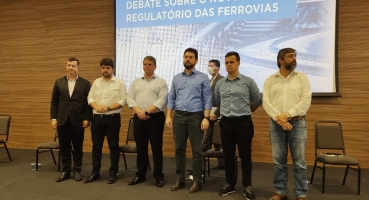 Novo Marco Regulatório das Ferrovias é apresentado pelo Ministro da Infraestrutura em Patos de Minas que também  anuncia projetos para a região