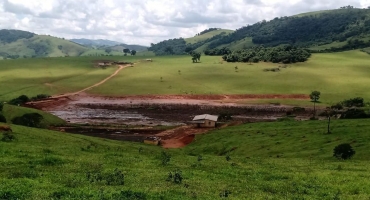 Barragem se rompe na cidade de Ouro Fino, sudeste de Minas Gerais 