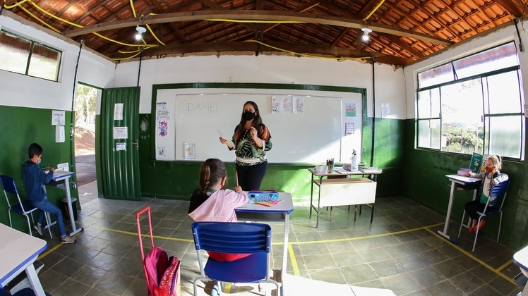 Rede pública de ensino de Minas Gerais abre inscrições para vagas remanescentes