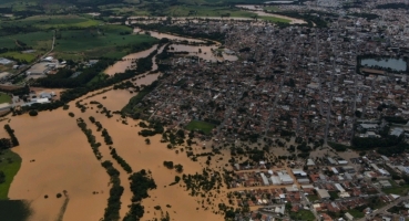 BDMG anuncia crédito de R$ 200 milhões para habitação popular em cidades atingidas pela chuva