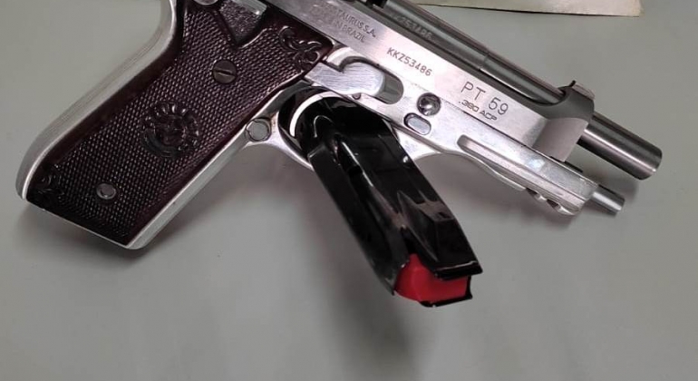 Pistola carregada com 19 munições é apreendida durante abordagem na MGC-354 em Patos de Minas