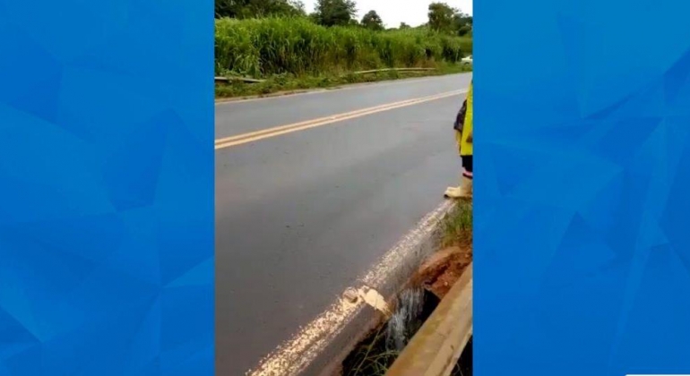 Ponte na BR-365 entre Patos de Minas e Patrocínio é parcialmente interditada