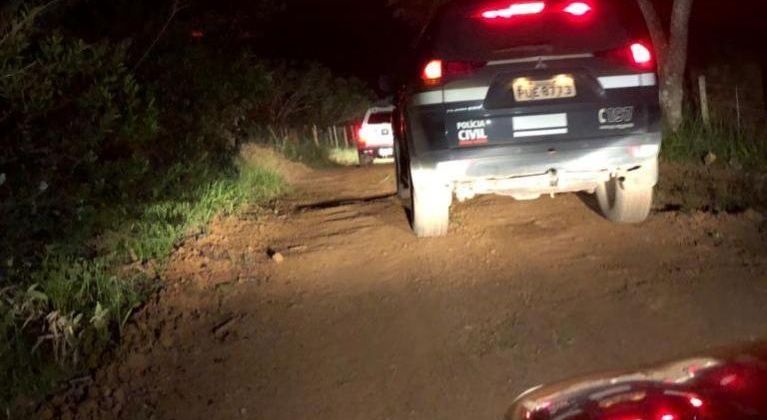 Corpo em decomposição é localizado dentro da valeta no município de São Gotardo