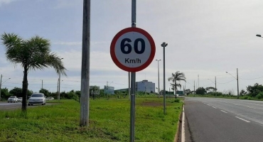 Radares da Avenida Marabá em Patos de Minas começam a multar veículos que desrespeitarem limites de velocidade