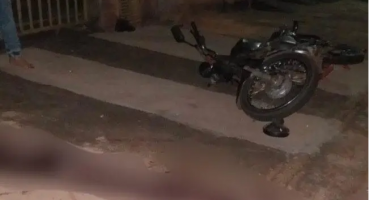 Condutor de motocicleta tem perna amputada após sofrer acidente em Patos de Minas