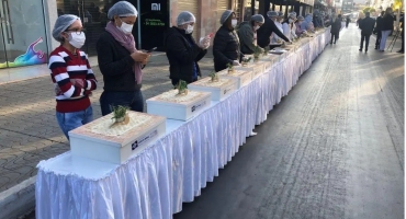 Patos de Minas completa 130 anos com desfile cívico, militar/estudantil e distribuição de bolo 