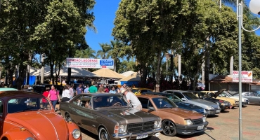 3º encontro de veículos antigos é realizado na cidade de Lagoa Formosa 