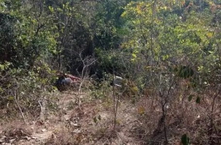 Tratorista morre após perder controle direcional e veículo cair em ribanceira no município de Lagamar