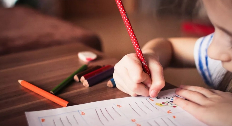 Cadastramento escolar para educação infantil começa na próxima segunda-feira (1/8) em Patos de Minas