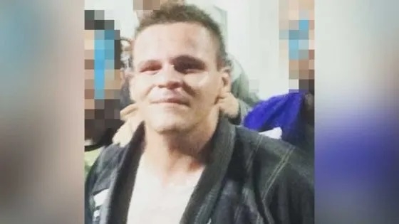 João Pinheiro: rapaz em surto psicótico coloca fogo em casa, atira em padrasto e acaba morto pela Polícia Militar 