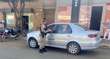 Carmo do Paranaíba: Polícia Militar dá início à campanha Agosto Lilás com Operação Maria da Penha