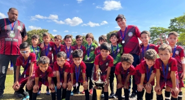 Escolinha de Futebol do Santa Cruz de Lagoa Formosa disputa todas as finais da Copa Regional Petiz 