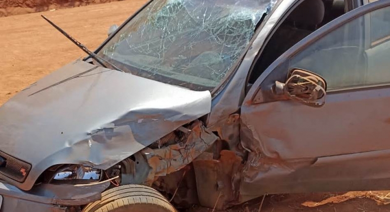 Lagoa Formosa: casal e filho de 5 anos ficam feridos em acidente entre automóvel e caminhão na estrada de Campo Alegre