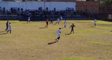 Ouro Verde vence o Niterói no jogo de ida da semifinal do Campeonato Regional