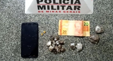 Polícia Militar de Lagoa Formosa apreende crack e maconha e encaminha suspeito de tráfico para a delegacia 