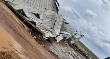Tempestade com vendaval e granizo causa destruição na região de Campo Alegre 
