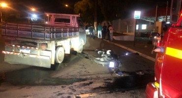 Motorista persegue e atropela motociclista e passageiro na Avenida Marabá